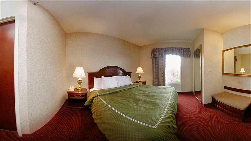Hotel Comfort Near Montage Mountain 3*